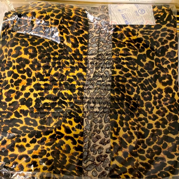 Jessica Simpson gray sand waverly jaguar kimono. 2 available sizes small & med - Picture 7 of 7